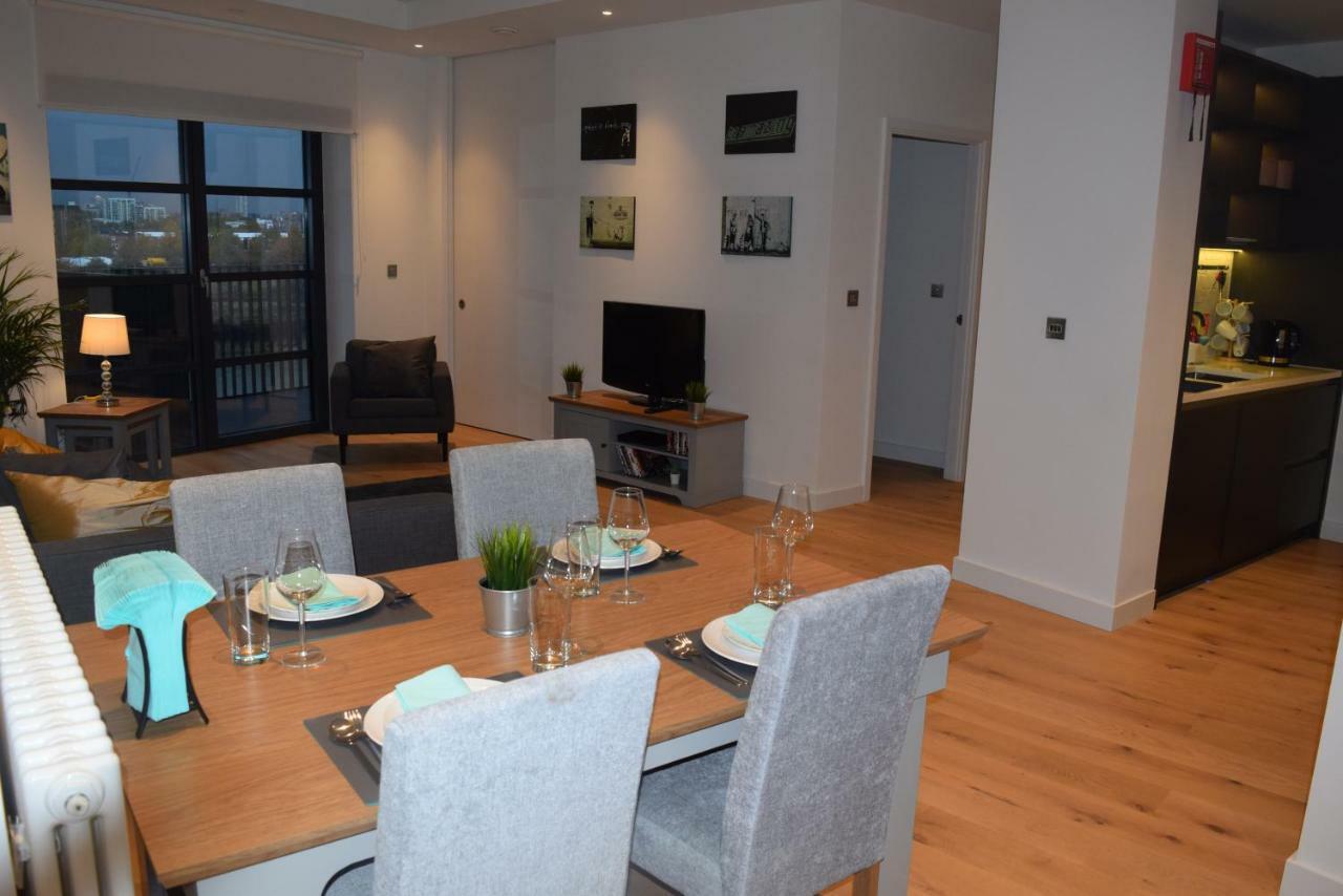 Island 3 Bedroom Luxury Apartments, Canary Wharf Appartement *