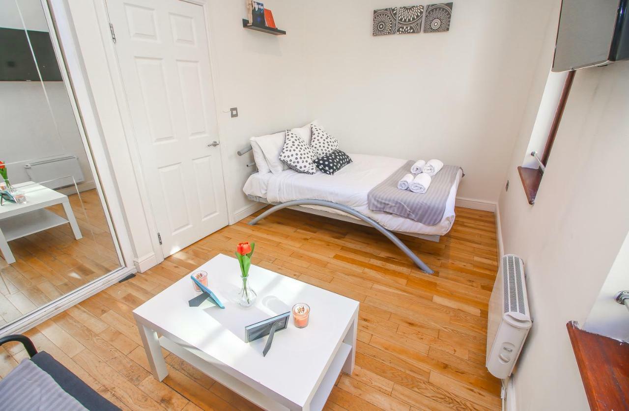 Apartment Flat Near Liverpool St & Shoreditch London. London
