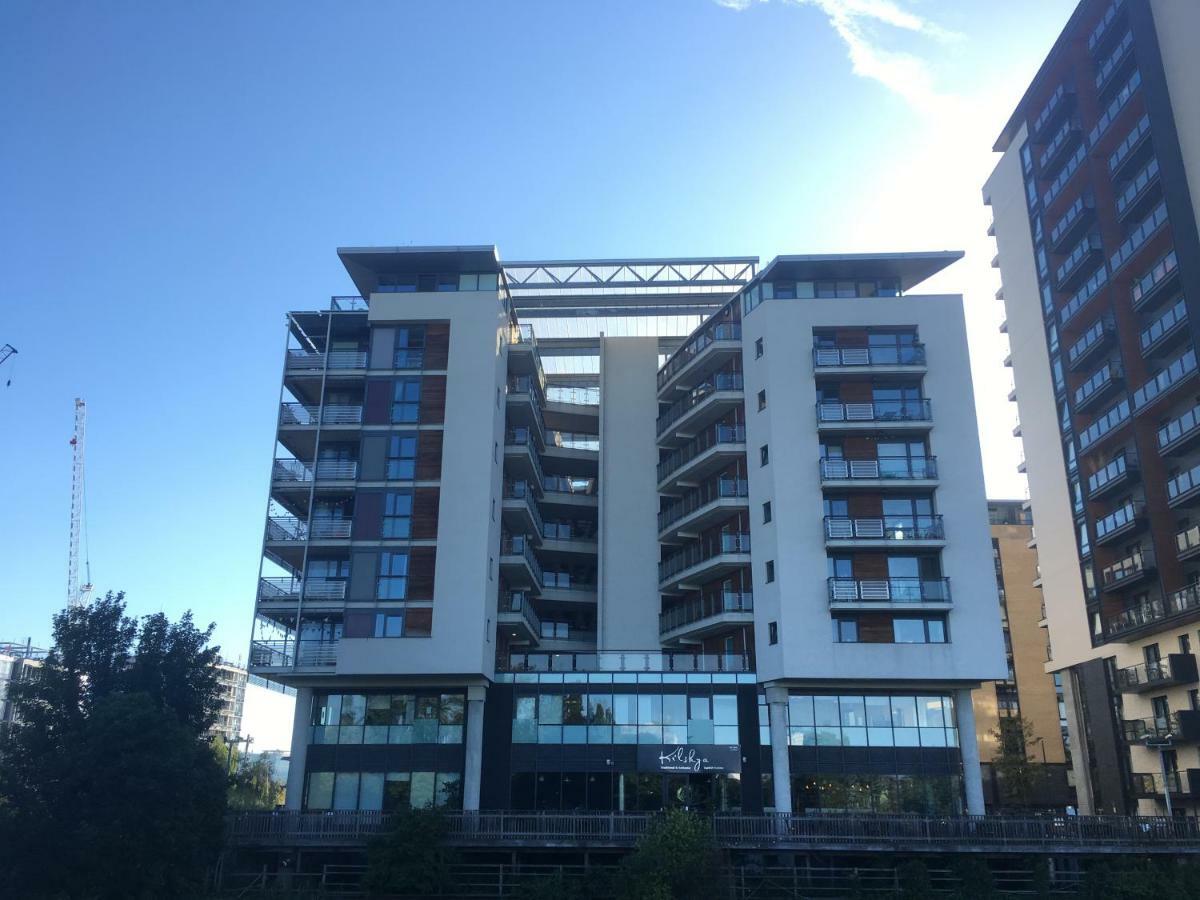 Beautiful, Secure, 2-bedroom Canal-side Apartment
