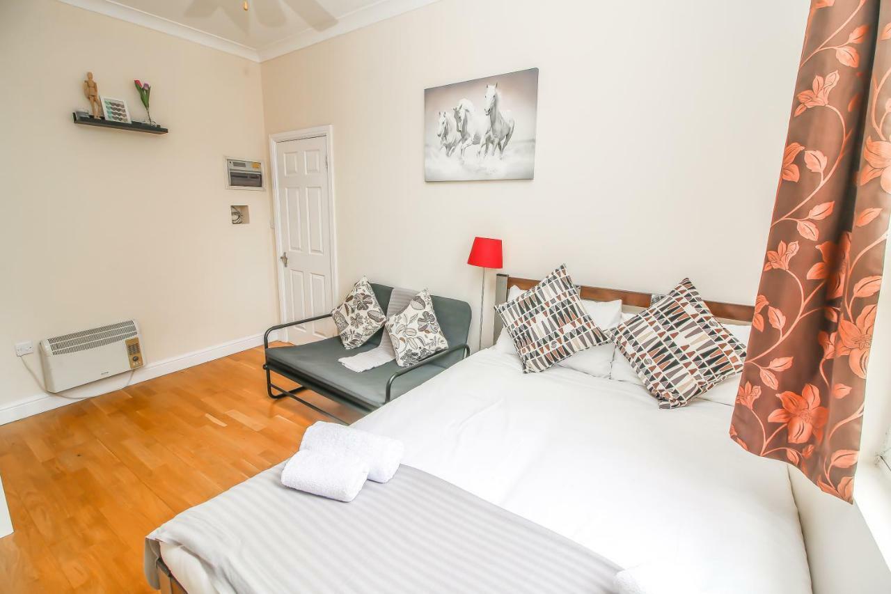 Apartment View Flat @ Liverpool St. *