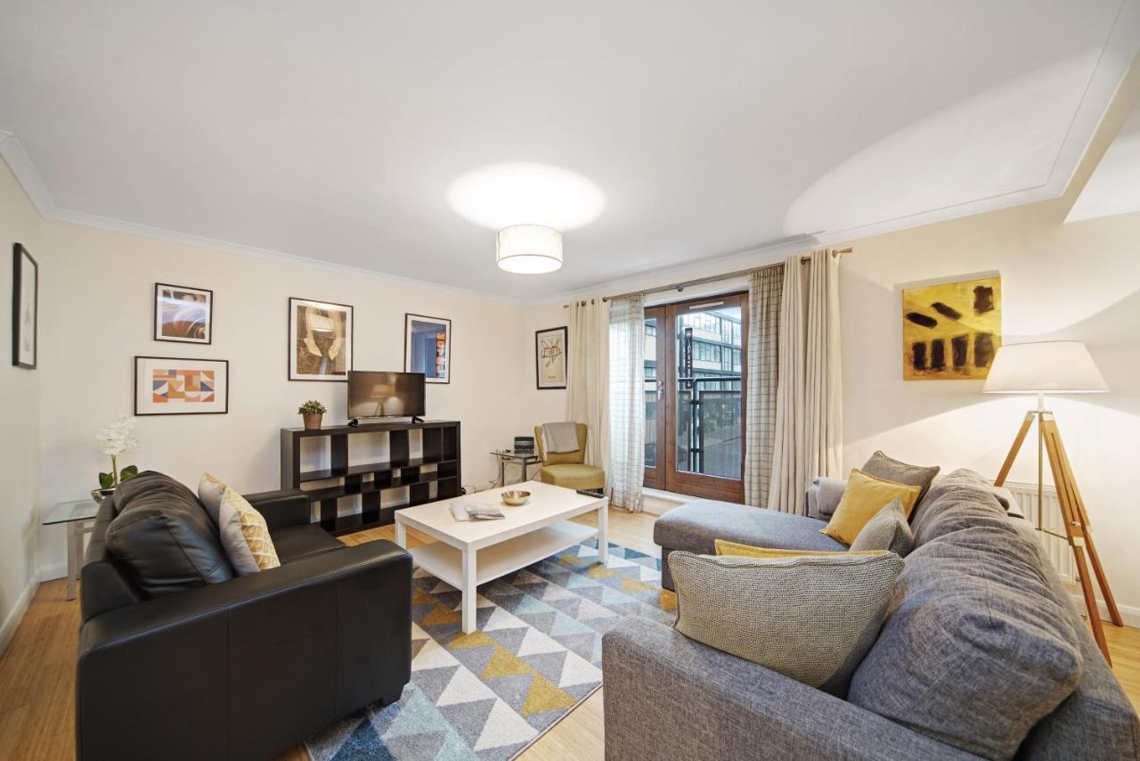 2 Bed Chic Near Shoreditch & Liverpool St Free Wifi & Parking By Aparts Apartment *