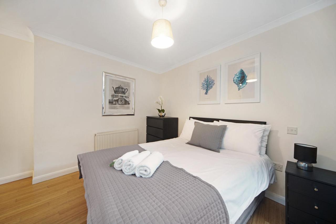 2 Bed Chic Near Shoreditch & Liverpool St Free Wifi & Parking By Aparts * London