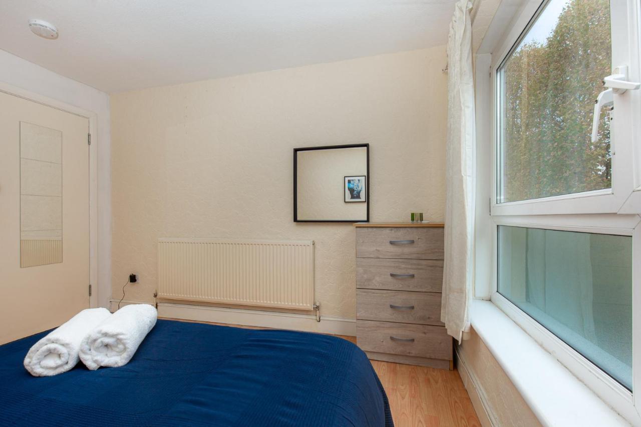Patrick Connolly Gardens Homestay London