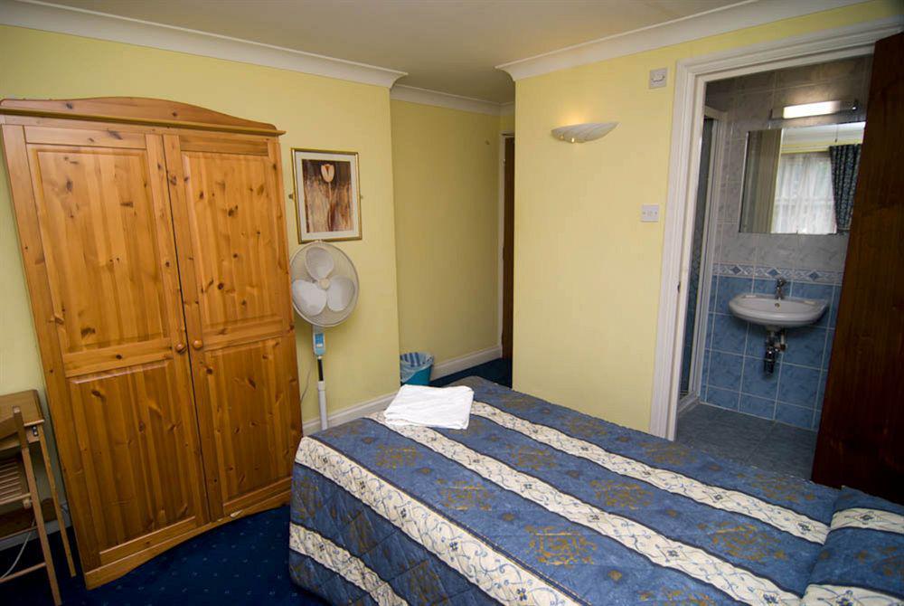 Pacific Hotel 3*