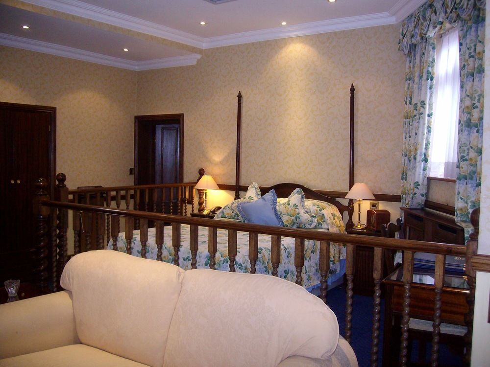 Elizabeth Hotel London