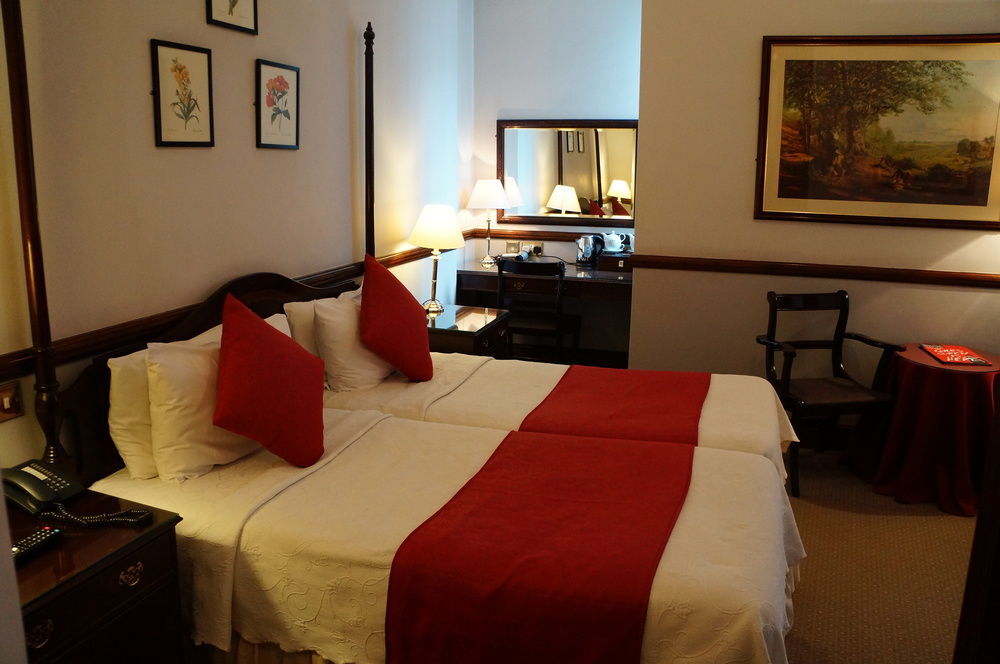 Elizabeth 4* London