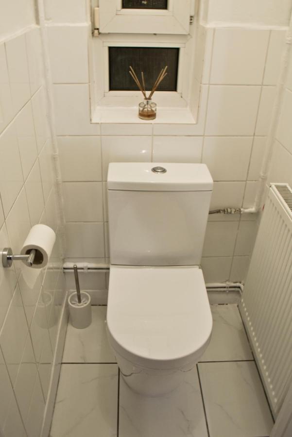 Charming Town Studio Flat, Tower Bridge Apartment