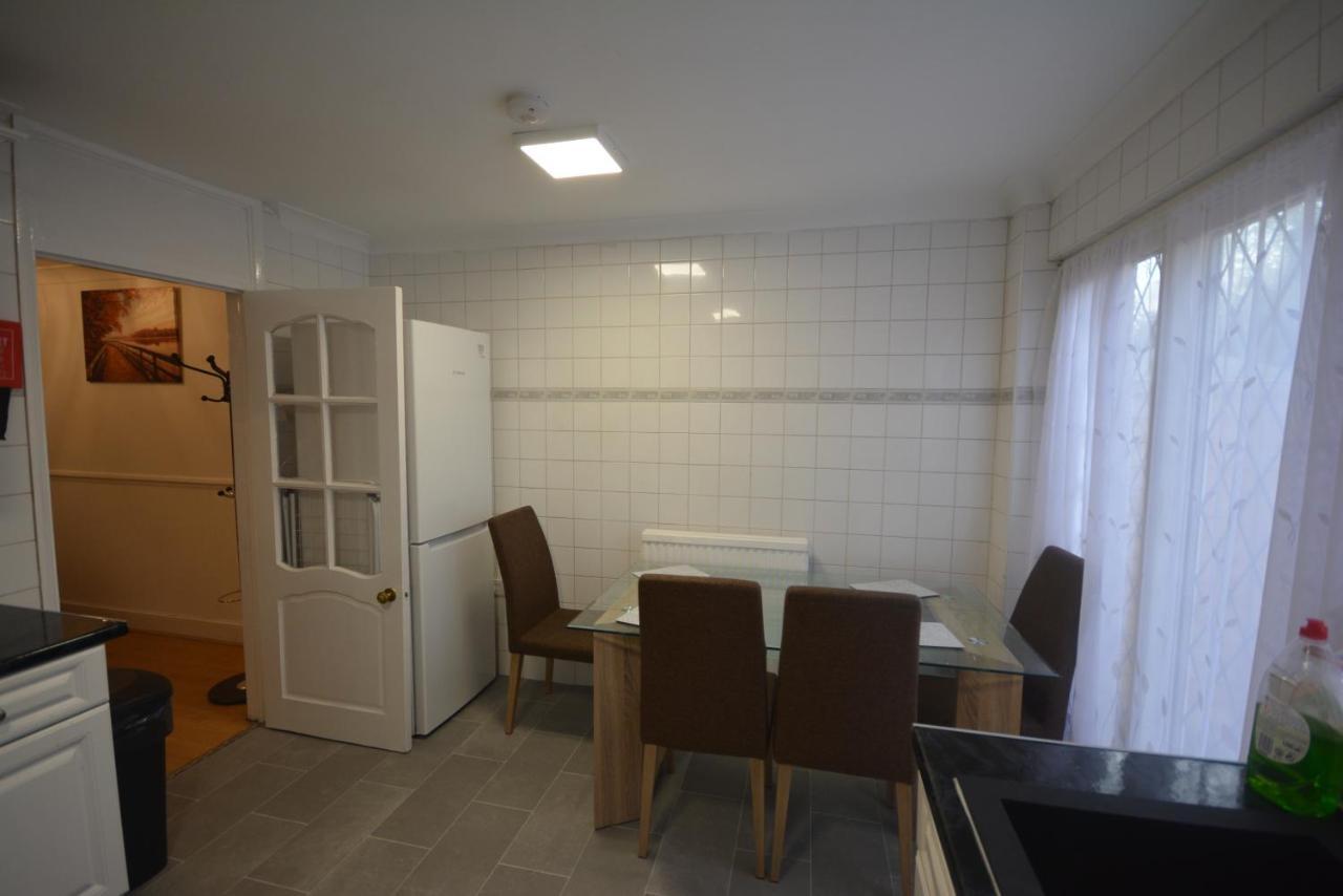 Leilighet Five Bedroom Townhouse Near Excel Exhibition Centre London