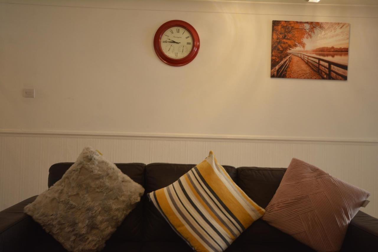Five Bedroom Townhouse Near Excel Exhibition Centre London