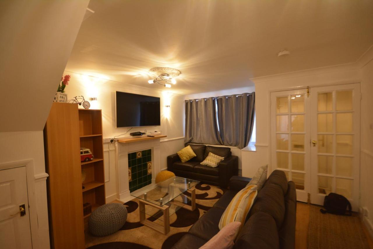 Five Bedroom Townhouse Near Excel Exhibition Centre Leilighet *