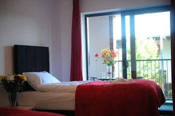 Apartahotel Canary Heights 3*