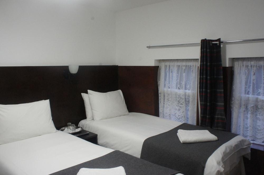 Hotel Plaza 3*