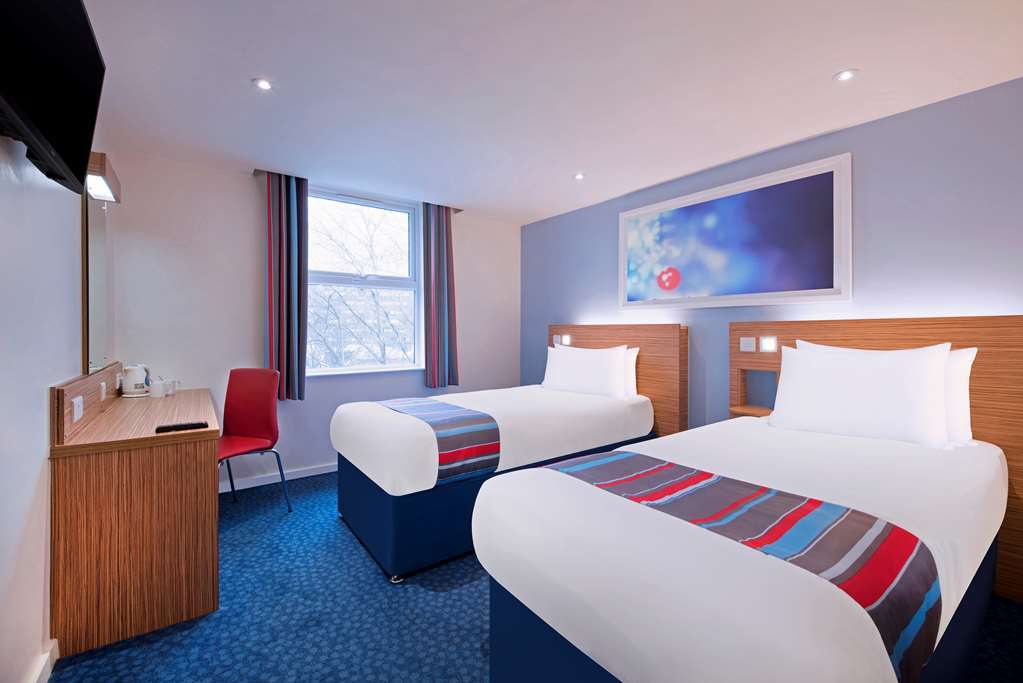 Travelodge Kings Cross Royal Scott Hotel 3*