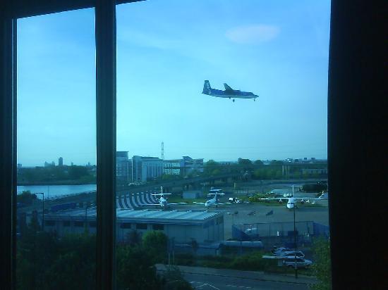 Travelodge Airport 3* London