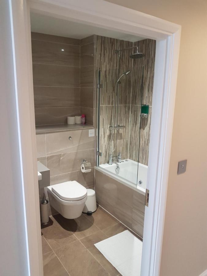 Docklands 3* London