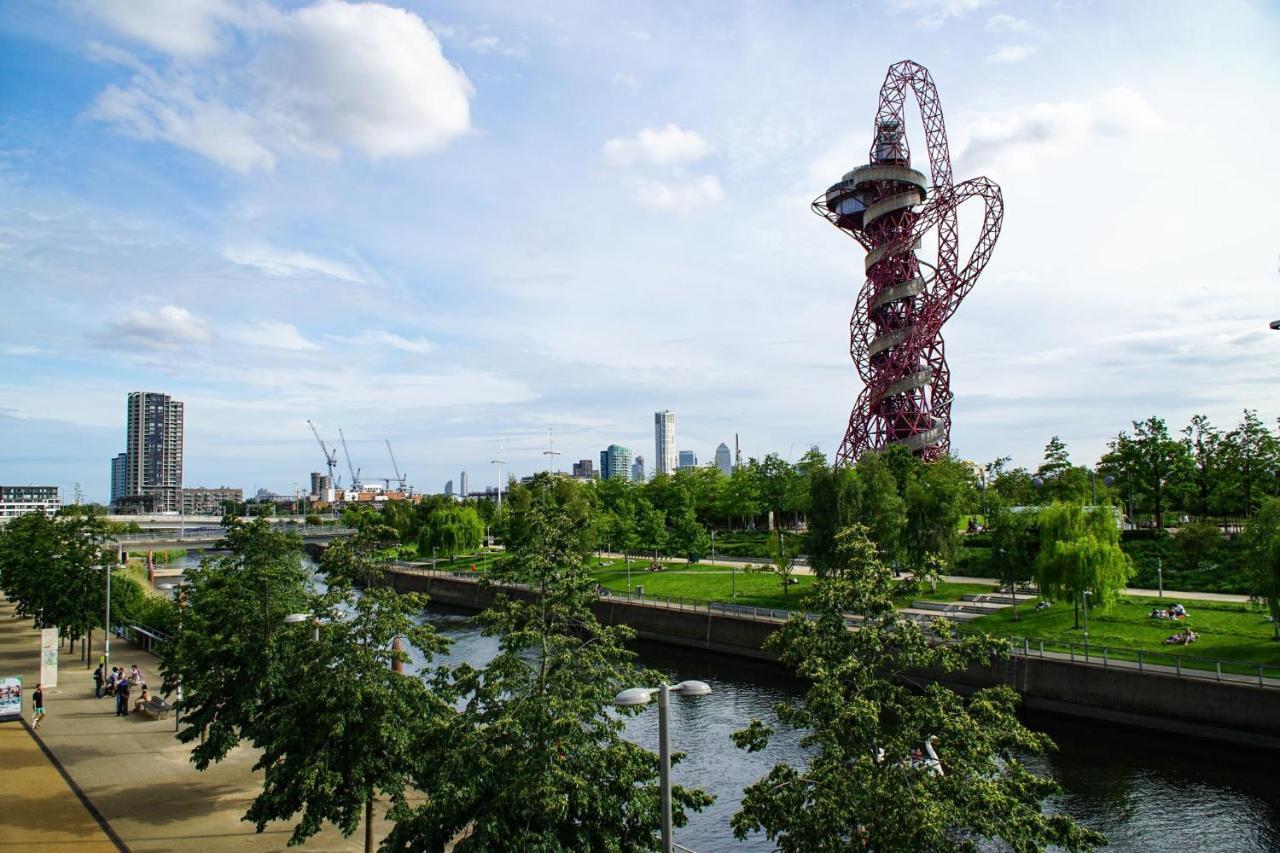 Snoozebox Olympic Park Hotell