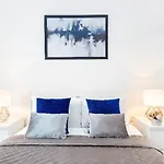 Luxurious Liberty Serviced Apartment