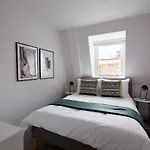 Sonder At Virginia House, Bloomsbury