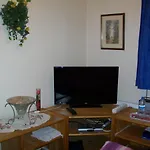 B & B In Seven Sisters