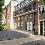 Wilson House - Swiss Cottage