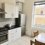 Camden Guest House Double Bedroom With Super Large King Bed