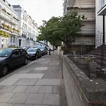 Westbourne Gardens Unique Central Studio Near Hyde Park