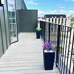 New Luxury 3-Bed Apartments In The Heart Of The Olympic Park