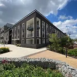 New Luxury 3-Bed Apartments In The Heart Of The Olympic Park