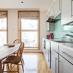 Soulful Central London Apartment