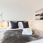 Stay Inn Trafalgar Square