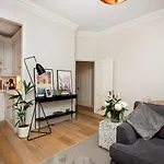 Pass The Keys Charming Lux 1 Bed-Highburyfields-2 Mins From Tube