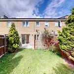 Super 2 Bed House Wprivateparking&Privategarden