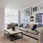 Amazing 4 Bed House Wparking 2Min Walk To Station