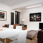 Superb Newly Refurbished Flat with Terrace