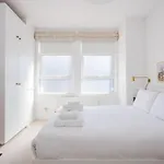 Stylish&Modern 3 Bed Flat in NW London w Garden
