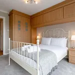 Bright Modern One-Bed With Stunning View Of Thames