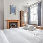 Modern 2 Bedroom Flat In Central London