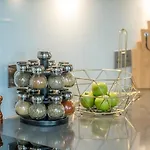 Luxurious Spacious 2Bed Suites Skyline River Views By Canary Wharf