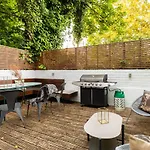 The Heart Of Shepherds Bush - Modern 2Bdr Apartment With Garden