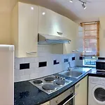 Hyde Park Bayswater Apartment