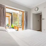 Red Lion Square By Onefinestay