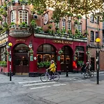Red Lion Square By Onefinestay