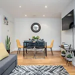 Stunning 2-Bed Apt - Free Parking - Camden - Central - Zoo - Shop - Events