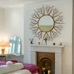 Stylish Flat With Private Yard In Shepherd Bush