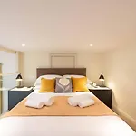 Fabulous Notting Hill Spacious Studio Apartment