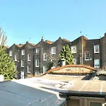 Vintage Styled House Central Camden