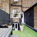 Lovely 2 Bedroom Apartment Near Highgate Station
