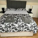 North West Lodge Guest House