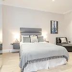 Redcliffe Gardens Apartments