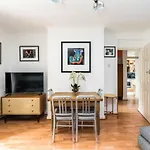 Super 1 Bed Flat Hoxton Zone 1